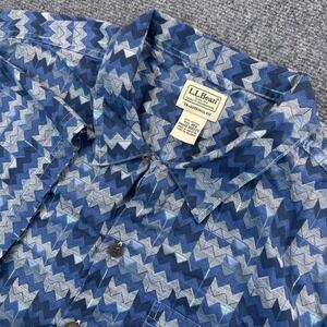 LL Bean Tropics Print Woven Traditional Fit Chevron Print Shirt Men's 2XL Blue